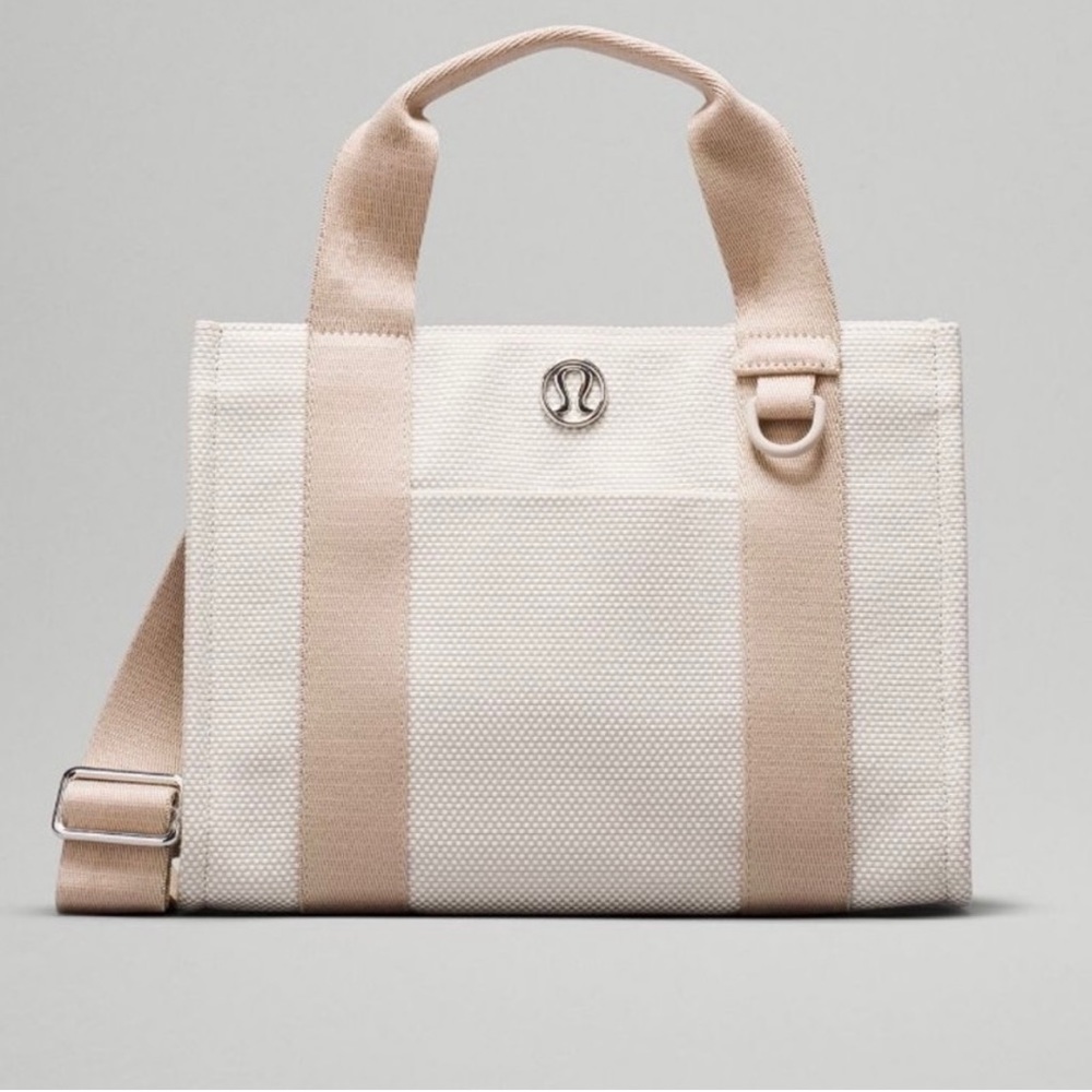 SOLD Lululemon canvas tote mini vol 4.5L